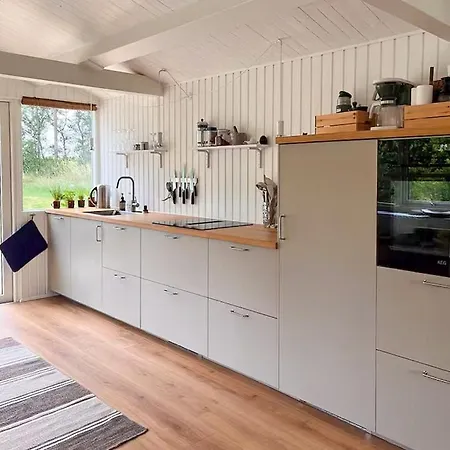 Feriehus Renovated 30 Metres From The At Boto *
